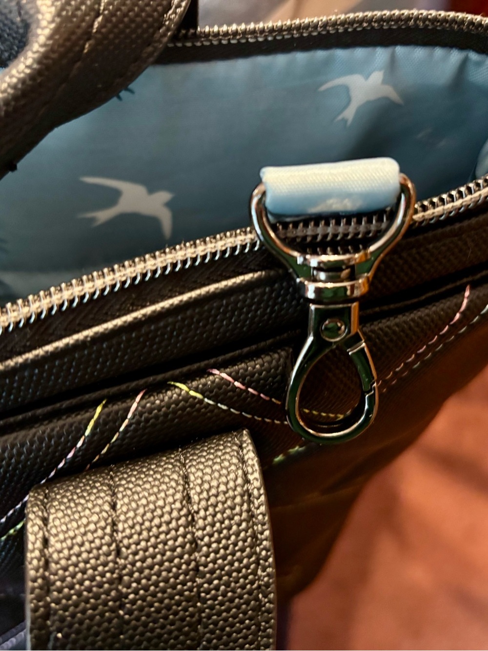 lug Dory Quilted Black  Bag with Detachable Strap - Picture 3 of 8